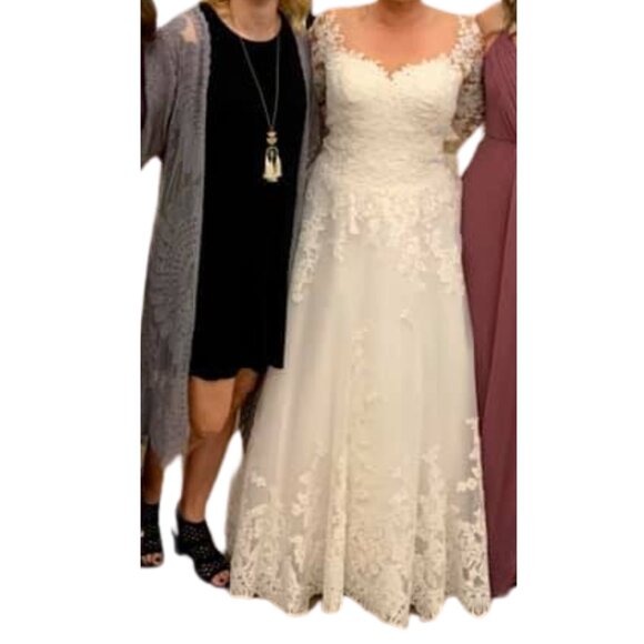 ✨ Allure Bridals 2701 Wedding Dress – Size 12 (Altered) ✨ - Picture 1 of 11